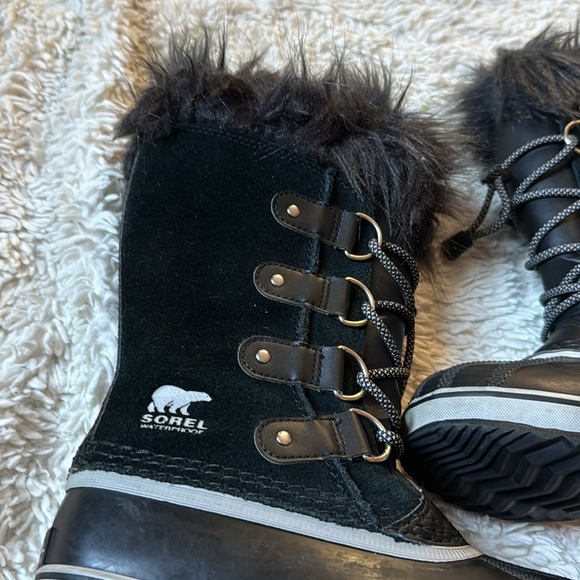 SOREL Kids' Joan of Arctic Insulated Waterproof Winter Boots size 2 - Picture 14 of 16